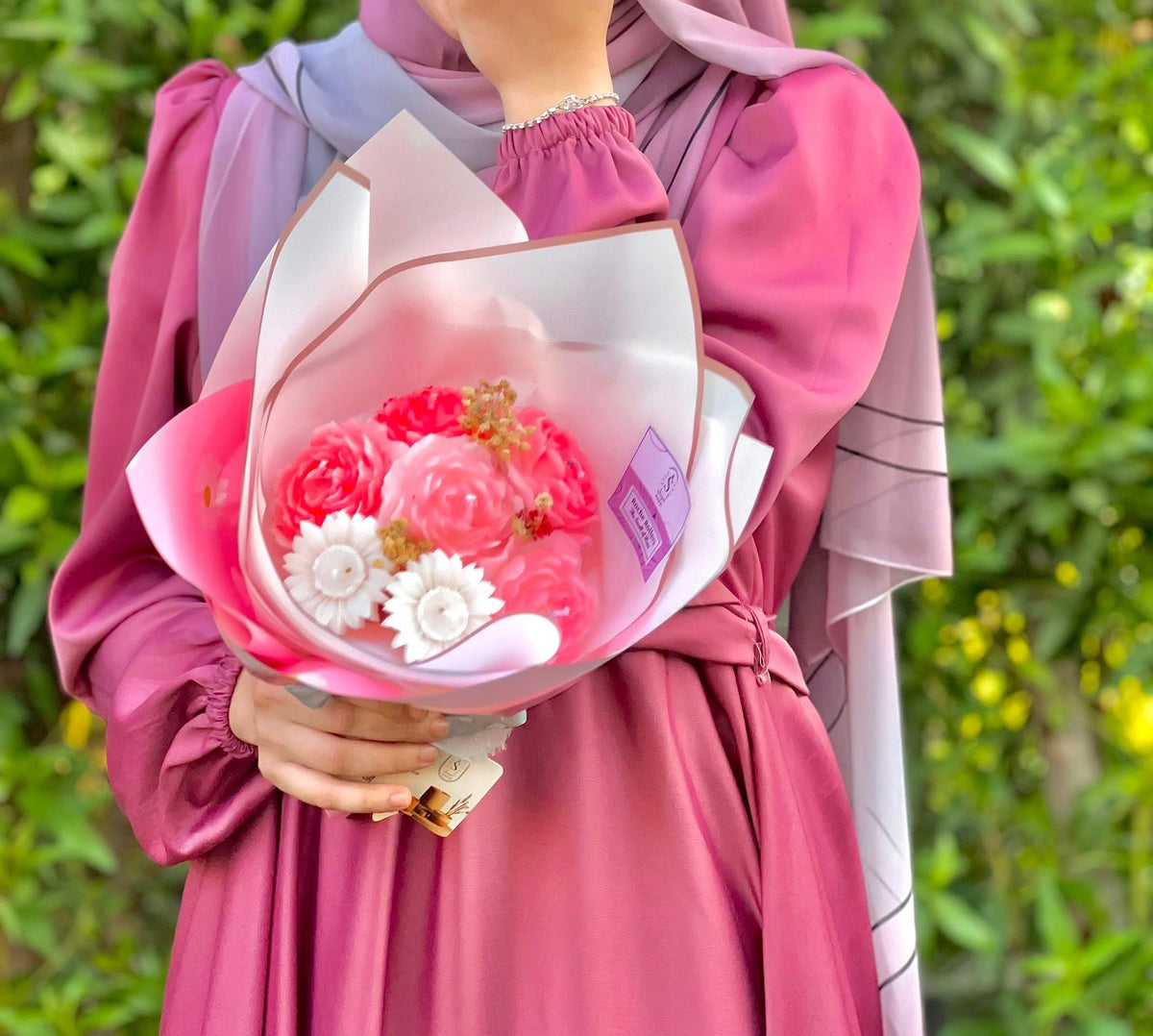 Wax Flower Bouquet – 7 Flowers - بوكيه ورد شمع – 7 وردات