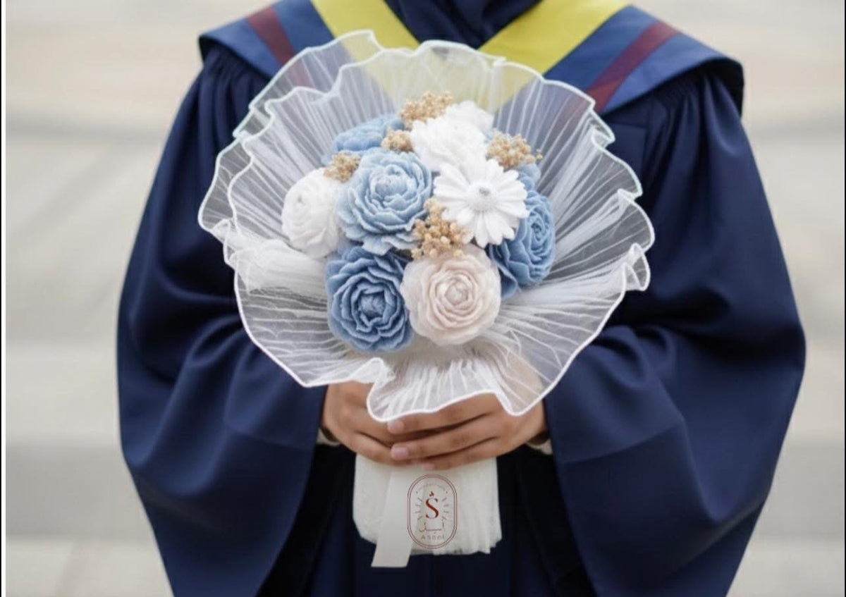 Wax Flower Bouquet – 10 Flowers - بوكيه ورد شمع – 10 وردات